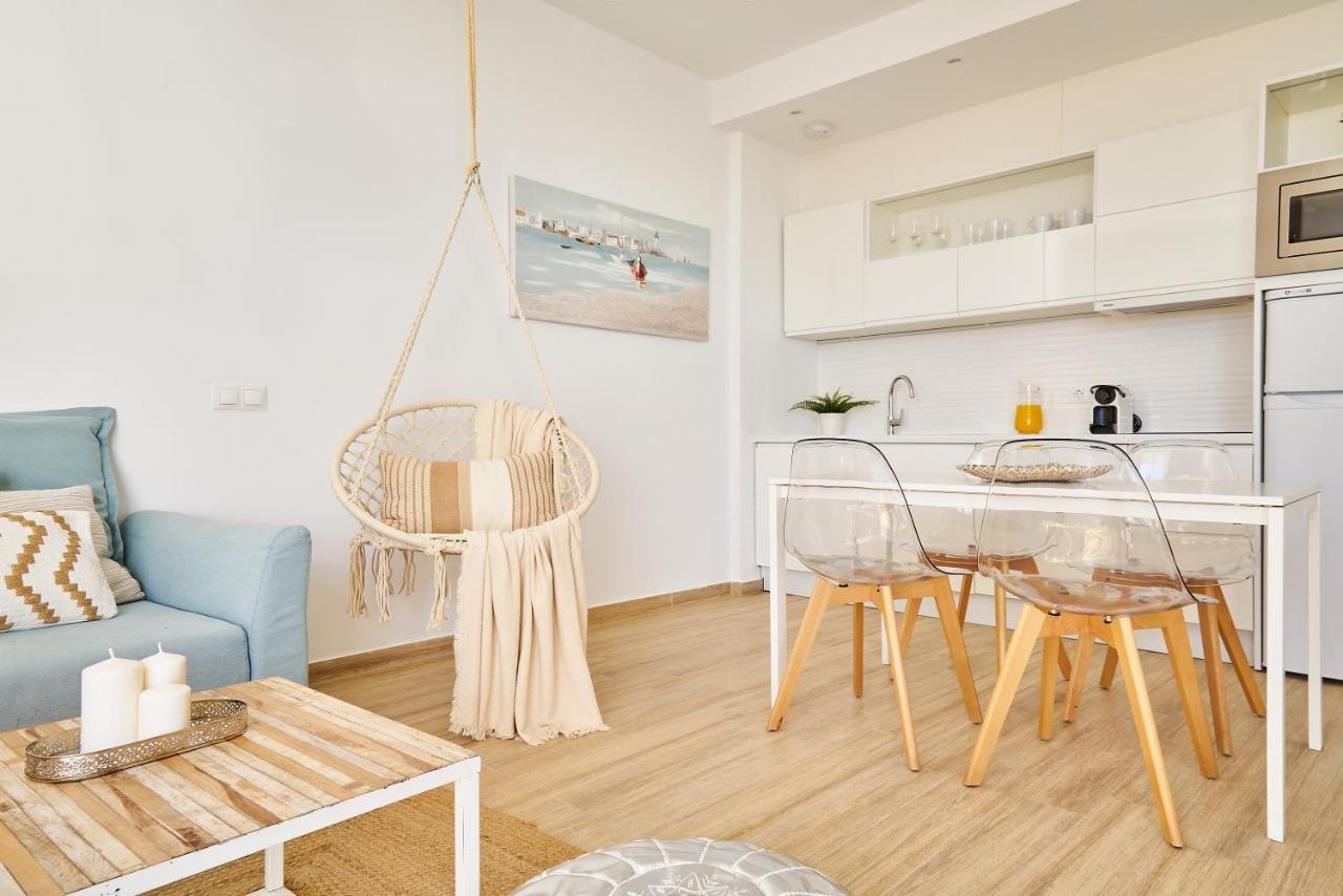 Sunset Beach Charming Apartment With Jacuzzi Τορρεμολίνος Εξωτερικό φωτογραφία