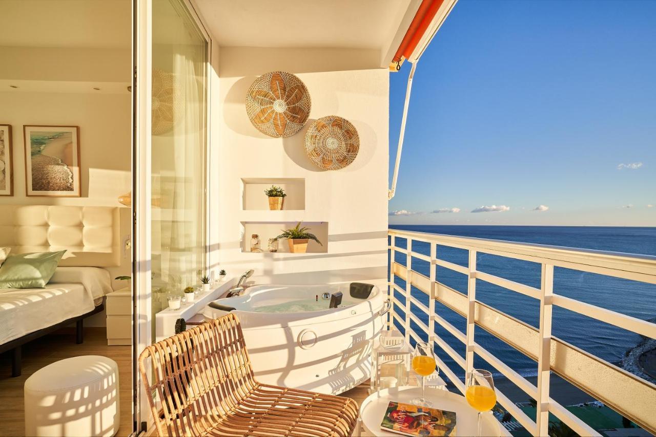 Sunset Beach Charming Apartment With Jacuzzi Τορρεμολίνος Εξωτερικό φωτογραφία