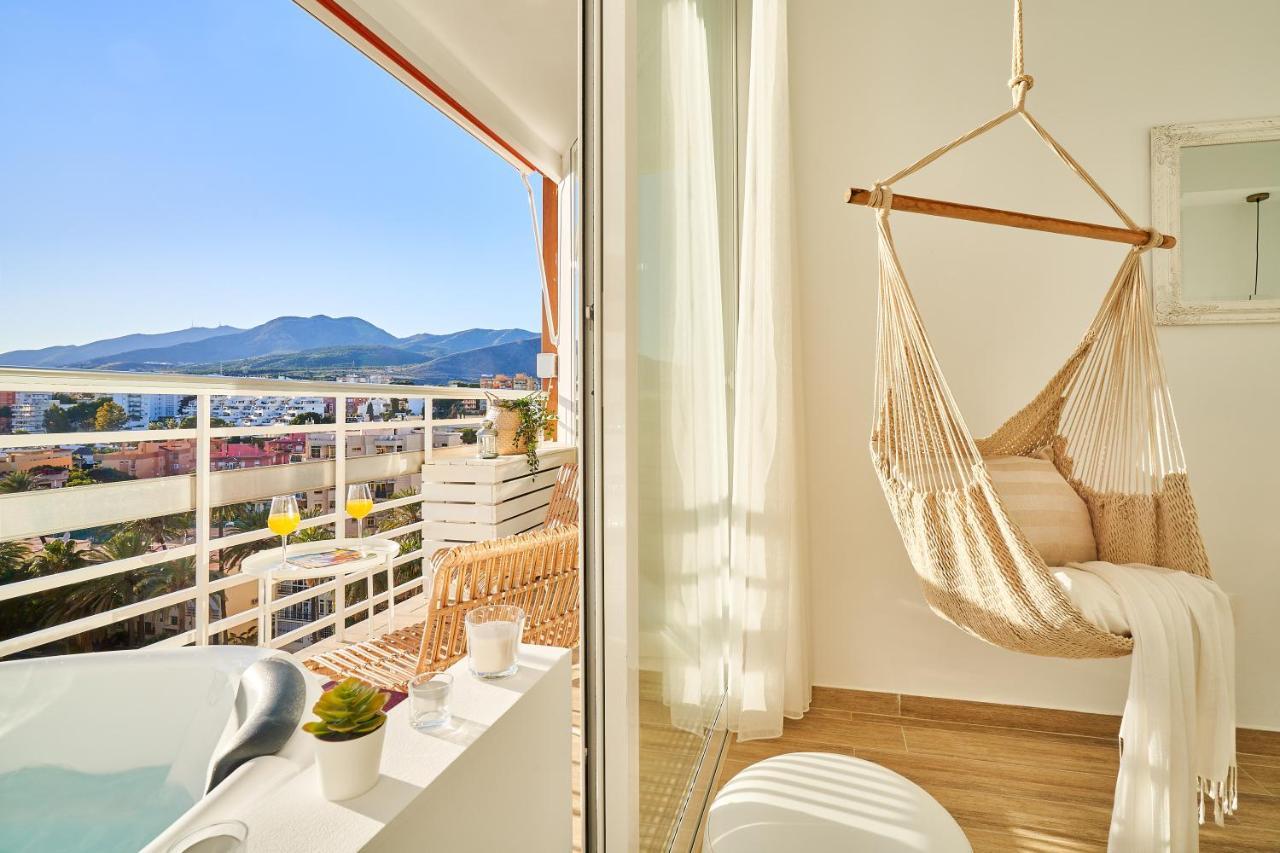 Sunset Beach Charming Apartment With Jacuzzi Τορρεμολίνος Εξωτερικό φωτογραφία