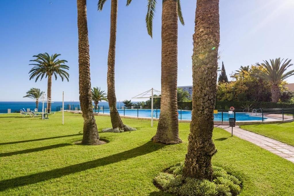 Sunset Beach Charming Apartment With Jacuzzi Τορρεμολίνος Εξωτερικό φωτογραφία