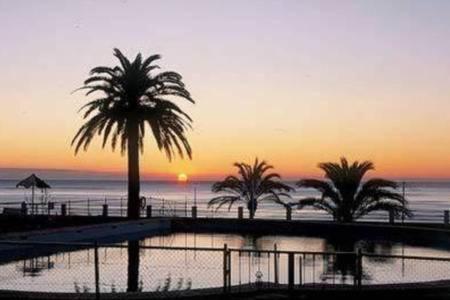 Sunset Beach Charming Apartment With Jacuzzi Τορρεμολίνος Εξωτερικό φωτογραφία