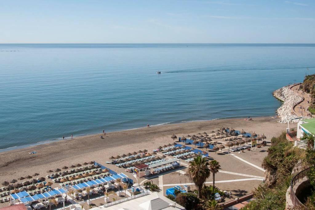 Sunset Beach Charming Apartment With Jacuzzi Τορρεμολίνος Εξωτερικό φωτογραφία